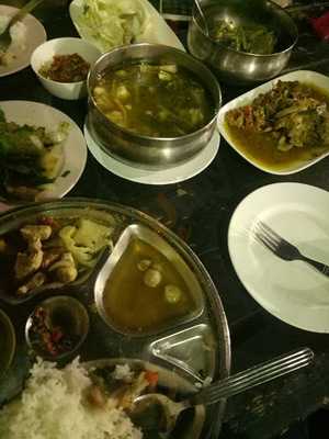 ผับเนเวอร์แลนด์