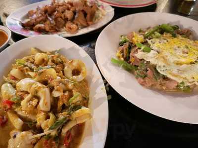 บ้านสวนส้มตำ