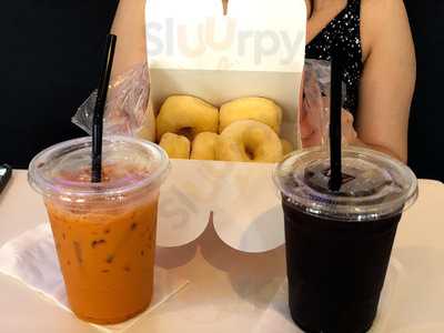 โดนัท นมสด