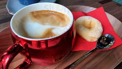 โดนัท นมสด