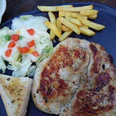 ลัดดาพาเพลินคอฟฟี่