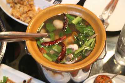 ชีทู บาร์แอนด์คาราโอเกะ