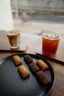 ไออุ่น ร้านกาแฟ