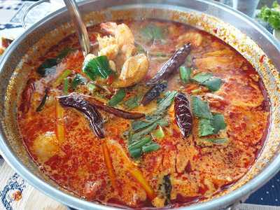 ร้านอุดมซีฟู๊ด สาขาเทียนทะเล