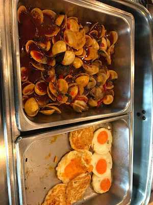 แชนเดอเลียบาร์