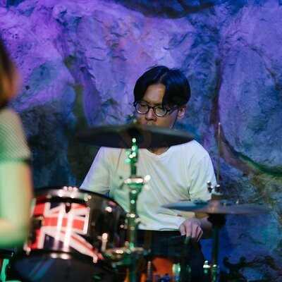 Me Decor Bar’n Restarurant