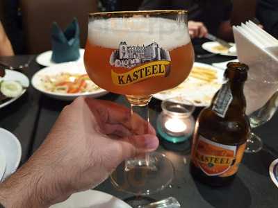 เจ็ทเดอะโซเชียลเฮ้าส์