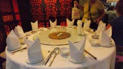 ภัตตาคาร มิราม่าฮอทพอทซีฟู้ด