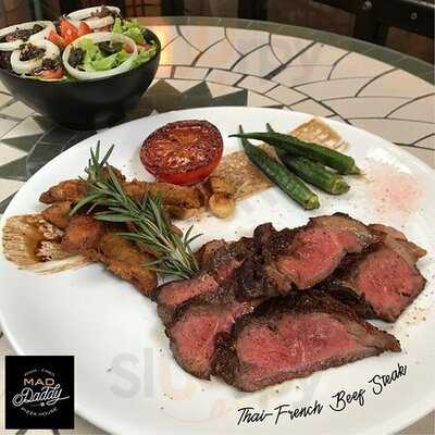 แม้ด แด๊ดดี้ พิซซ่า เฮ้าส์