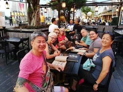 ไวน์ ไอเลิฟยู - เอเชียทีค เดอะ ริเวอร์ฟร้อนท์