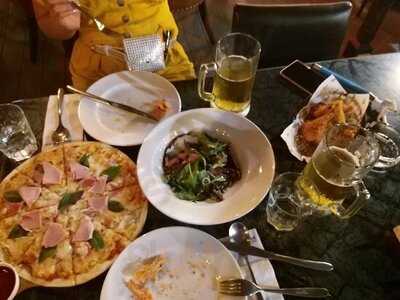 ไวน์ ไอเลิฟยู - เอเชียทีค เดอะ ริเวอร์ฟร้อนท์