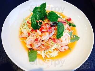 ต้มยำทำแกง