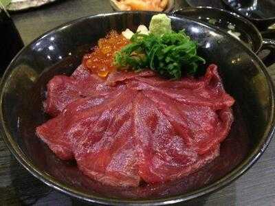 Jiro Raw Bar & Grill