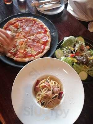 Alola Pizza Bistro&bar