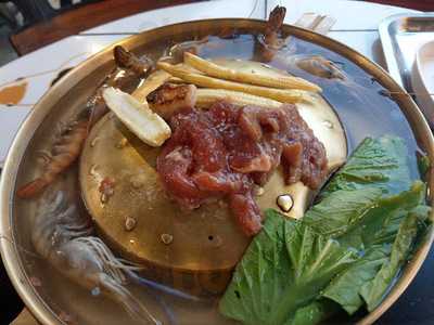 Gyu Gyu Tei Feat Ford