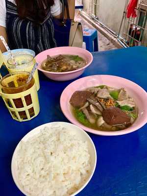 นั่งสบายหายหิว