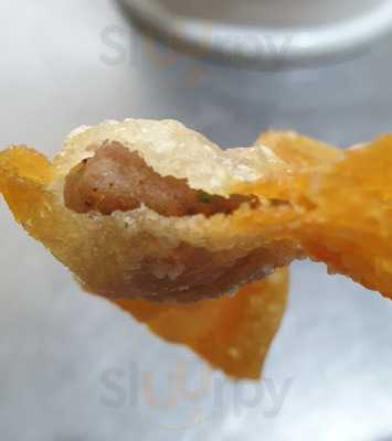 ร้านไทยรุ่งเรืองเย็นตาโฟเจริญผล