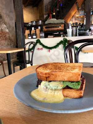 ดิสอิสอิท ร้านกาแฟ