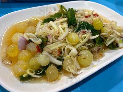 เฉลิมกรุงบาร์