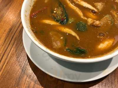 Laem Cha-roen Seafood