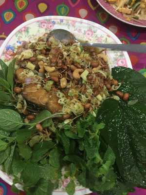 ร้านอาหารเสรี