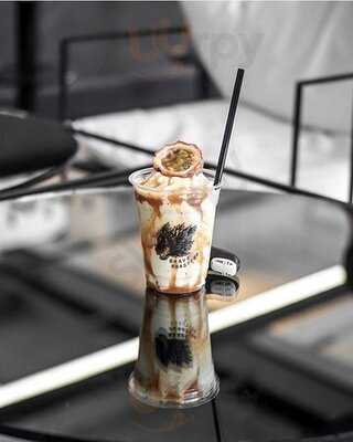 Space Oddity ; Brave Roasters