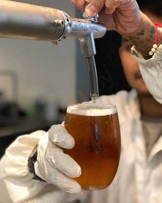 Space Oddity ; Brave Roasters