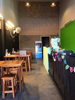 Notom Milk อุดมสุข 49-51