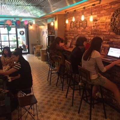 แปดสิบแปด ออนซ์ คาเฟ่