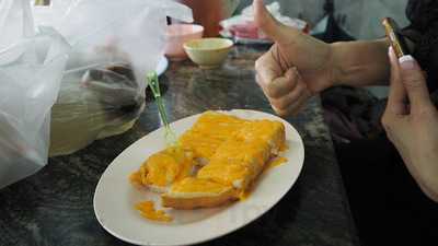 ข้าวมันไก่เจ้าเก่า ศาลเจ้าพ่อเสือ