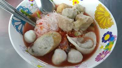 ป้าธง แหนมดอนเมือง