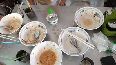 ใสสะอาด ก๋วยเตี๋ยวลูกชิ้นน้ำใส