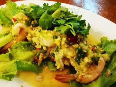 ร้านอาหาร เม้งปูดอง