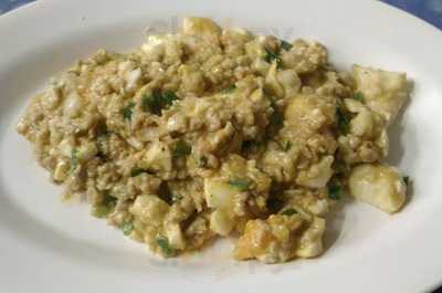 ร้านอาหาร เม้งปูดอง