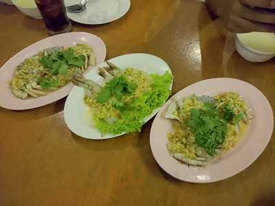 ร้านอาหาร เม้งปูดอง