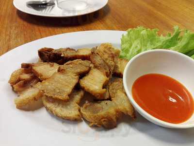 ร้านอาหาร เม้งปูดอง