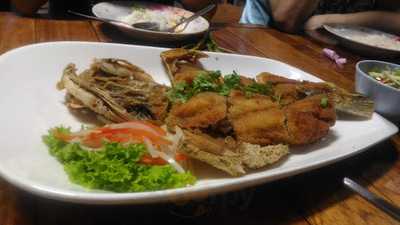 ร้านอาหาร ครัวใจดี