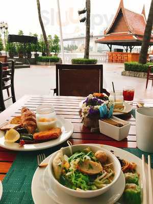 ร้านอาหาร เเชร์ออฟมายด์