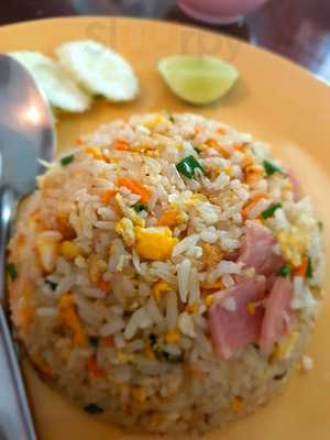 ร้านอาหาร เสี่ยโคขุนโพนยางคำ