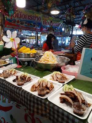 ร้านอาหาร เสี่ยโคขุนโพนยางคำ