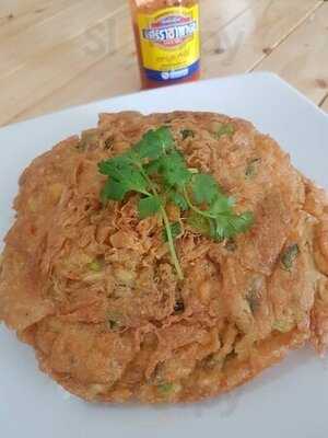 ก๋วยเตี๋ยวไก่บุญหลัง