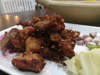 ก๊กฮง โภชนา