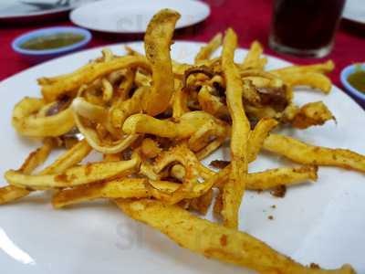 ร้านอาหาร ครัวริมบึง