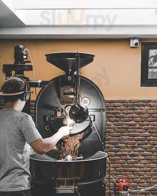 Kohi Roastery & Coffee Bar