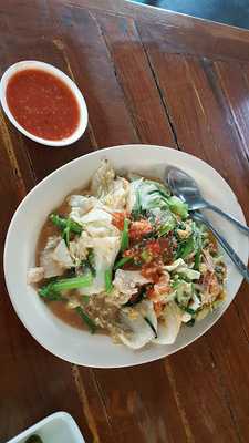 ร้านอาหาร เนื้อตุ๋นบางกอก