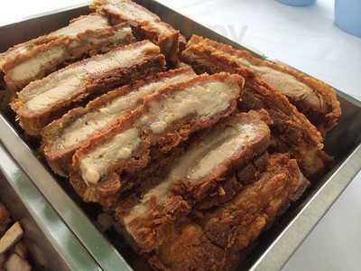 ร้านอาหาร หมูทำอะไรก็อร่อย