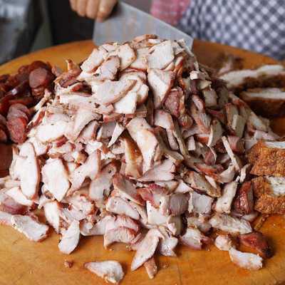 ร้านอาหาร หมูทำอะไรก็อร่อย