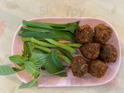 ร้านอาหาร ทุ่งหลวง