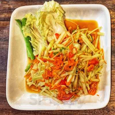 Xcq Bistro & Rooftop Bar