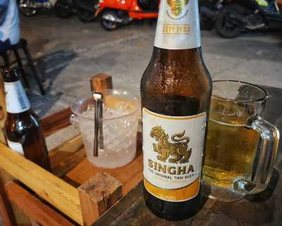 Xcq Bistro & Rooftop Bar